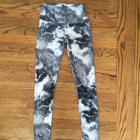 Pants - Marble Print Athletic Leggings - XS